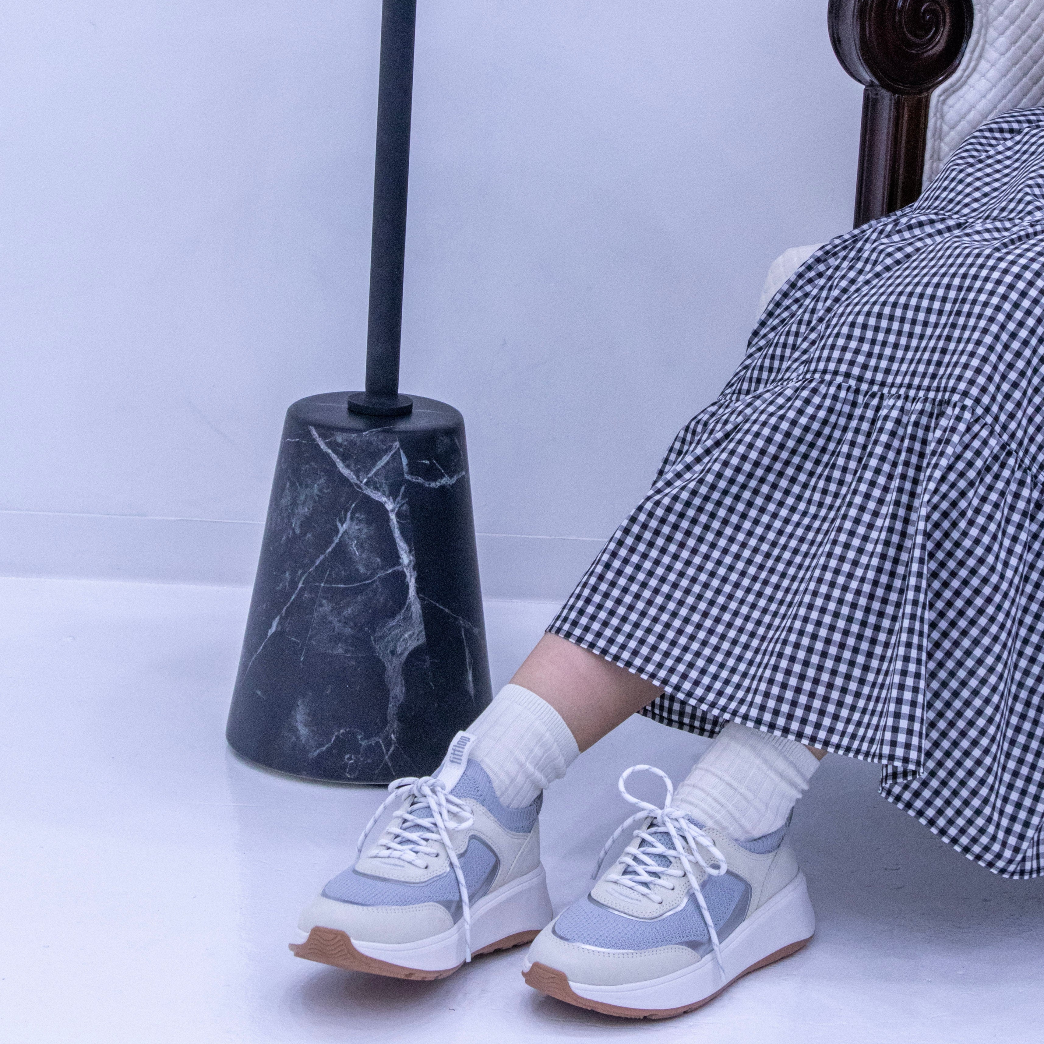 F-MODE SUEDE/KNIT FLATFORM SLIP-ON LACED SNEAKERS｜fitflop