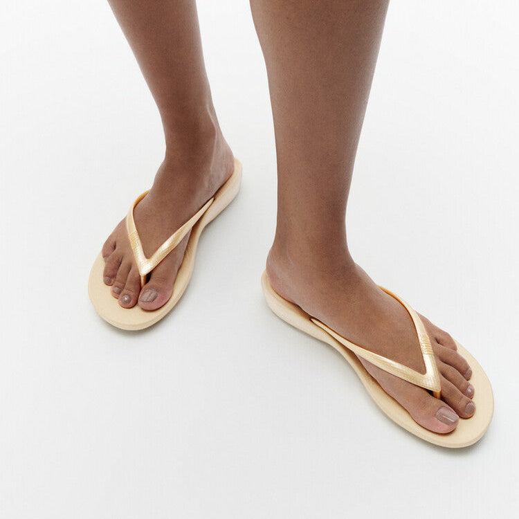 ビーチサンダル ｜フィットフロップ公式 – fitflop