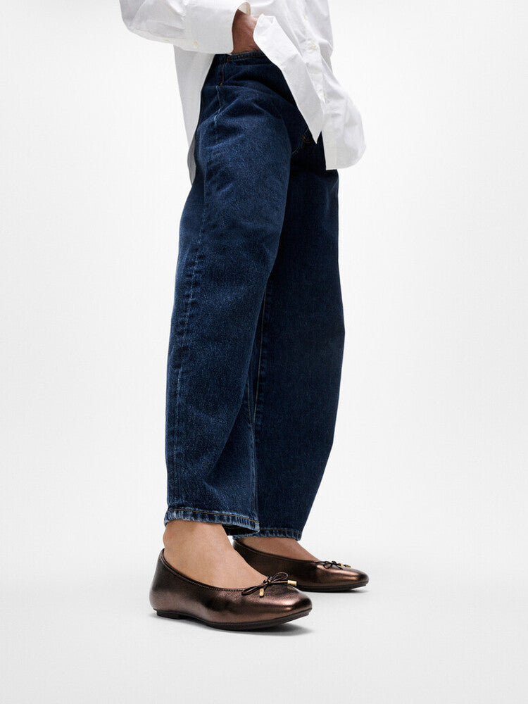 GRACIE JEWEL-DELUXE METALLIC-LEATHER FLIP-FLOPS｜fitflop