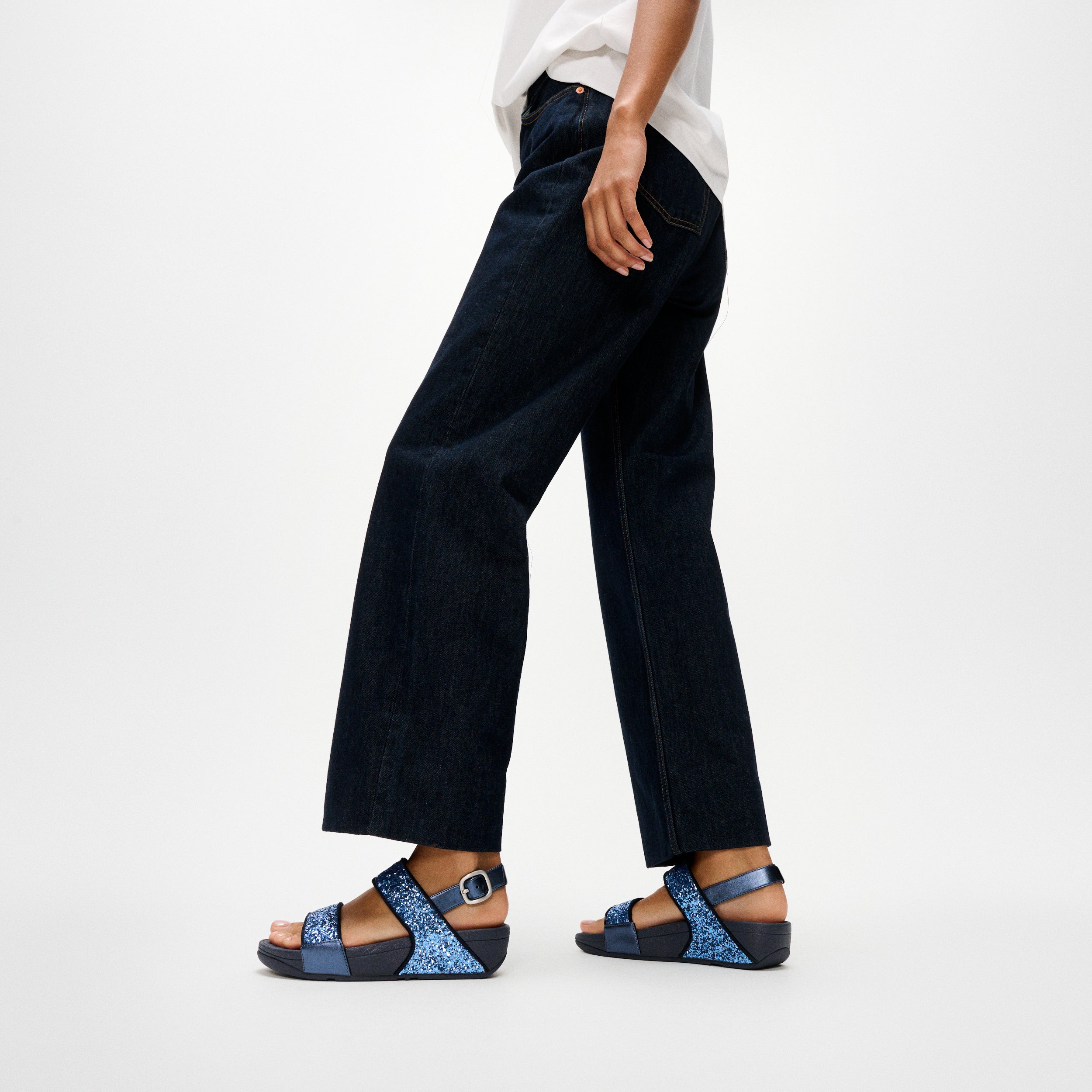 LULU MULTI-TONAL GLITTER BACK-STRAP SANDALS｜fitflop(フィット