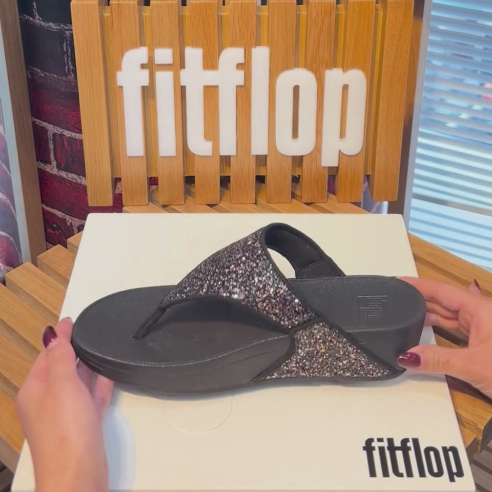 新色】LULU MULTI-TONAL GLITTER TOE-POST SANDALS｜fitflop(フィット