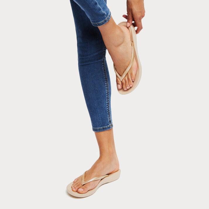 LULU ルル クリスタル エンベリッシュド スライド ｜fitflop